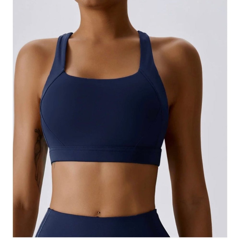 NEW SKY LUX APAPREL NAVY SPORTS BRA FULL COVERAGE SIZE MEDIUM